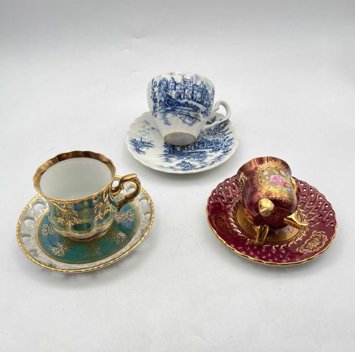 Chávenas Antigas Pintadas a Mão