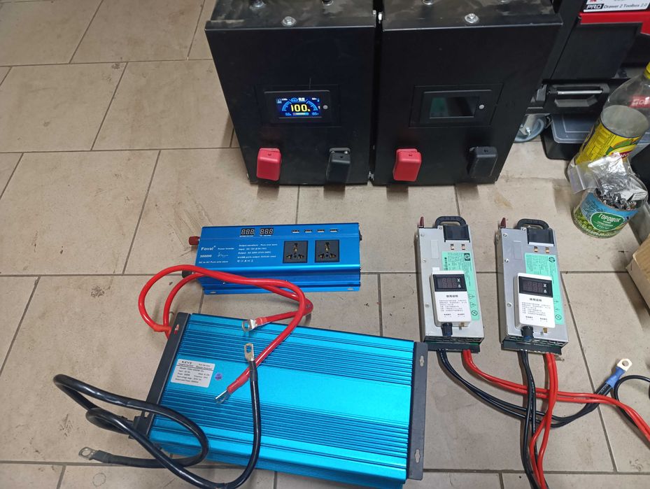 Набір потужне універсальне зарядне та акумулятор 12в LiFePO4 280Ah