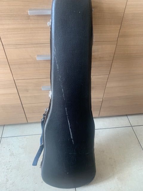 Futerał na skrzypce 4/4  oldschool starszego typu 78x24x10 na ścianę