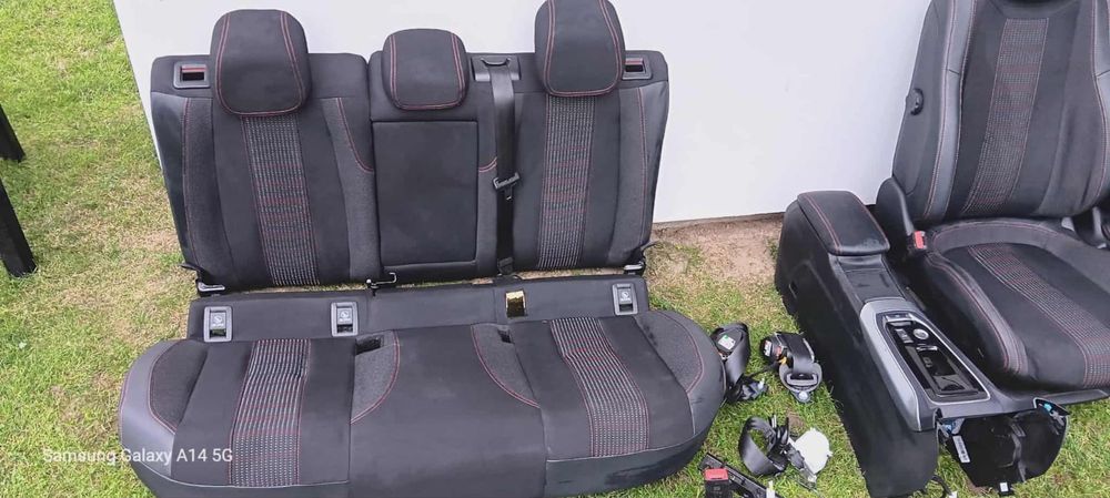 Komplet foteli Peugeot 308 T9/T9 lift/GT Line/HB