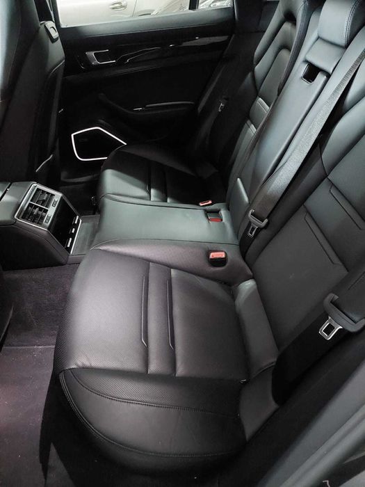 Porsche Panamera Turbo S Híbrido – Full Extras