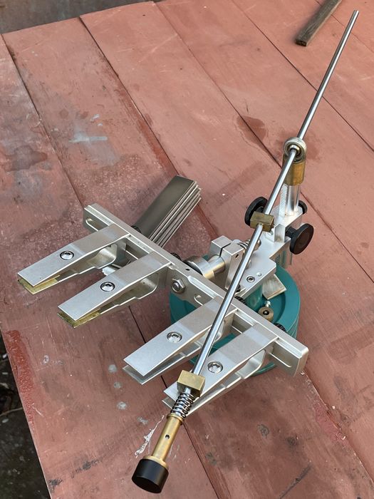 Точилка для ножей