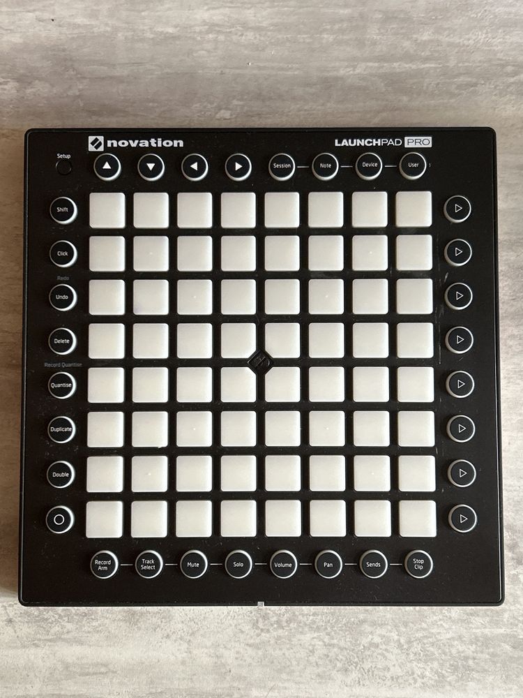 Novation Launchpad pro mk1