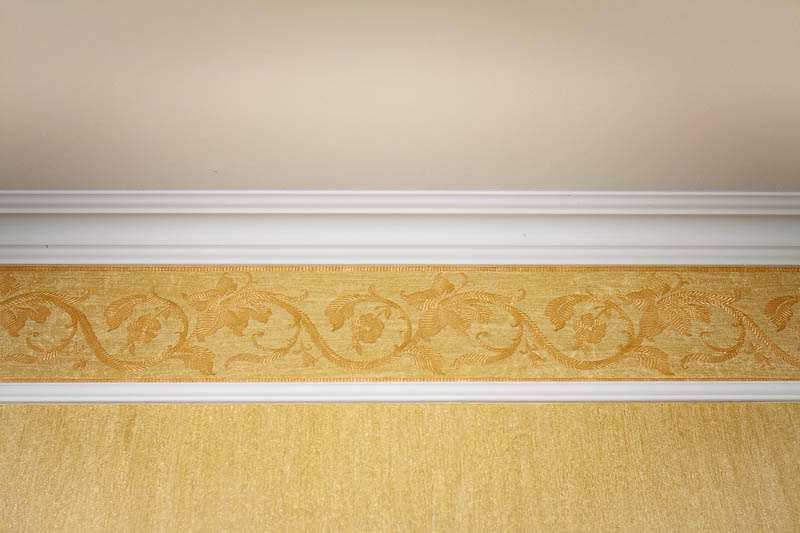 Поклейка обоев (малярные работы)