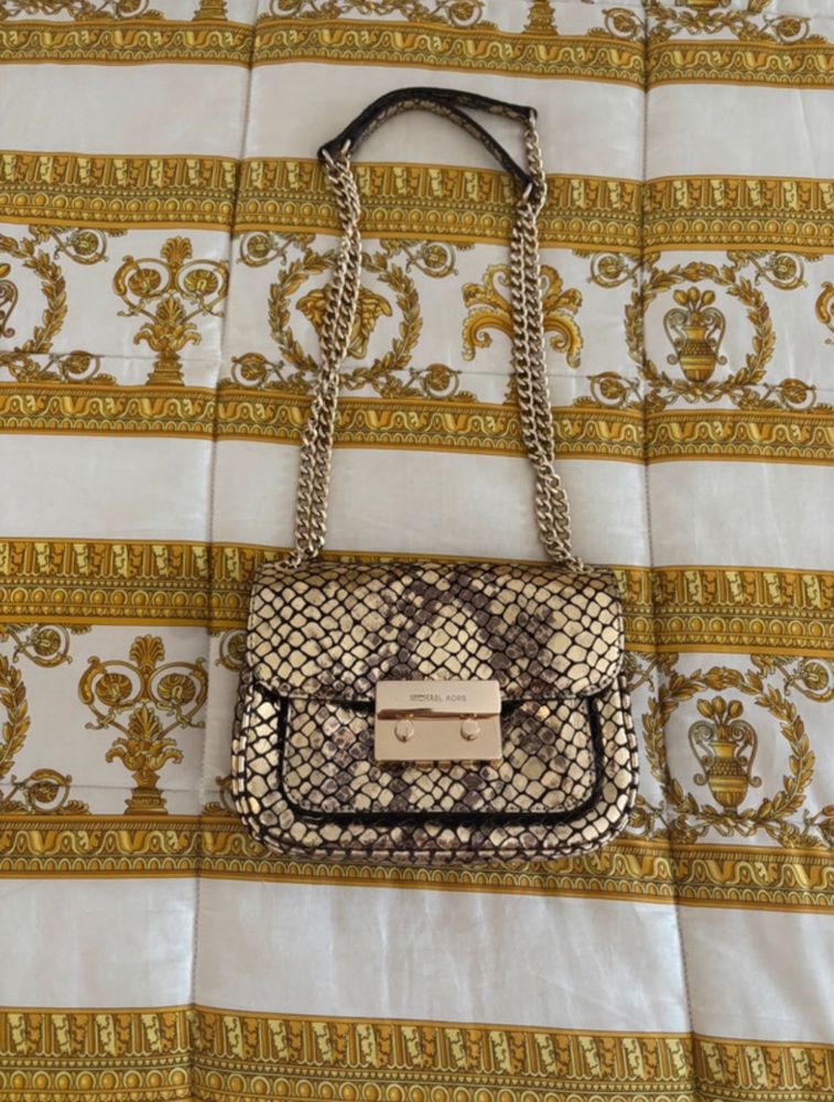 Michael Kors Mala Metallic Gold em Couro