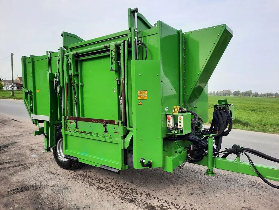 RV-7-CS  komunalna  6,5 tony  Przyczepa , śmieciarka , bio odpady , mokre , wywrotka , specjalna