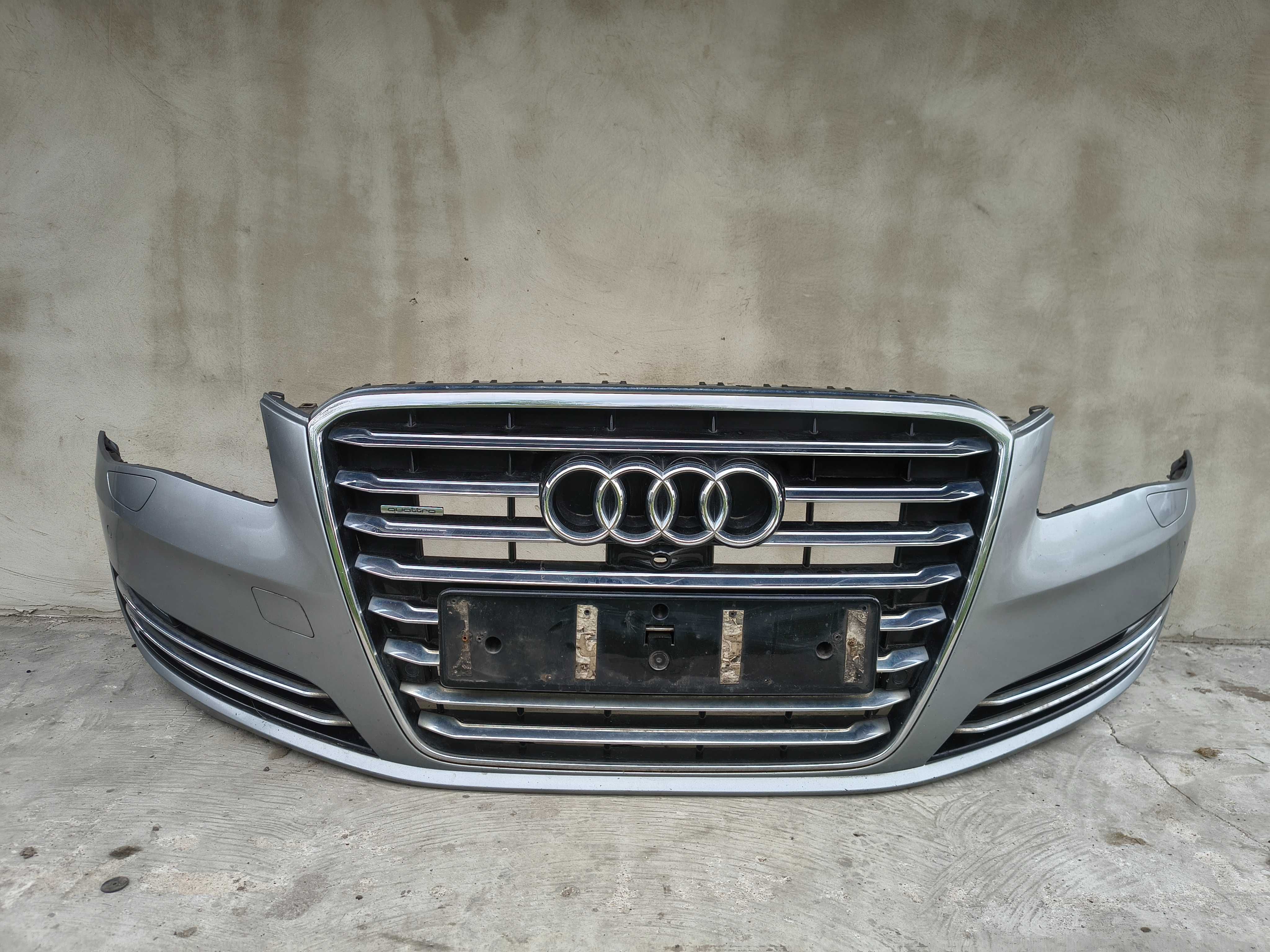 Zderzak przód  przedni  Audi A8 D4 LY7G