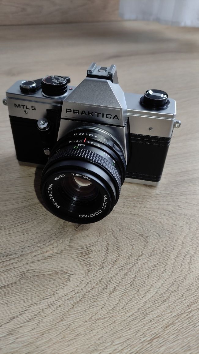 Maquina fotográfica SLR Pentacon Praktica MTL 5