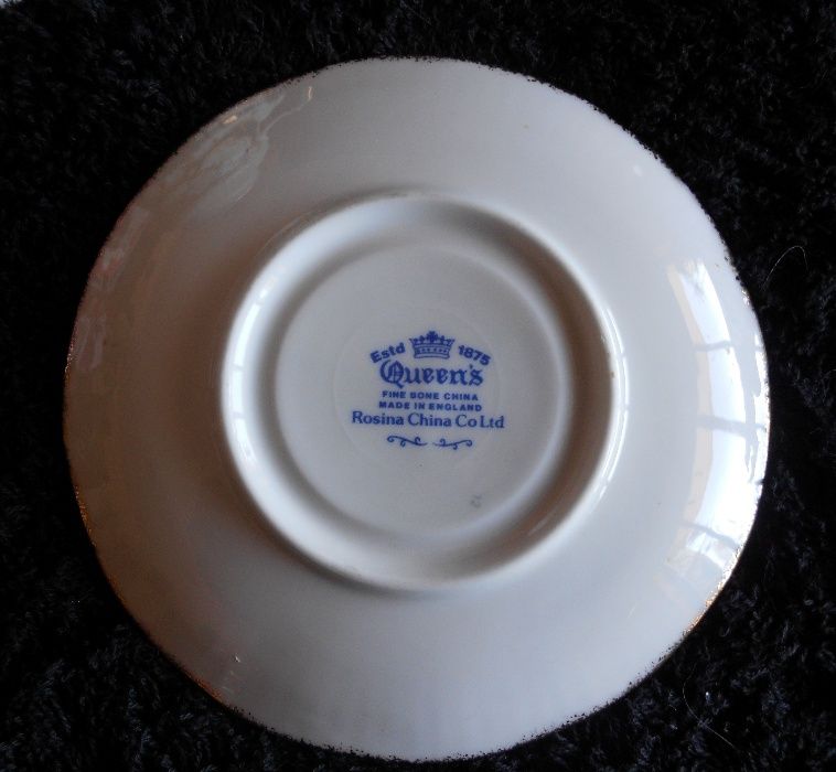 Chávena - Queen`s Fine Bone China (Made in England)