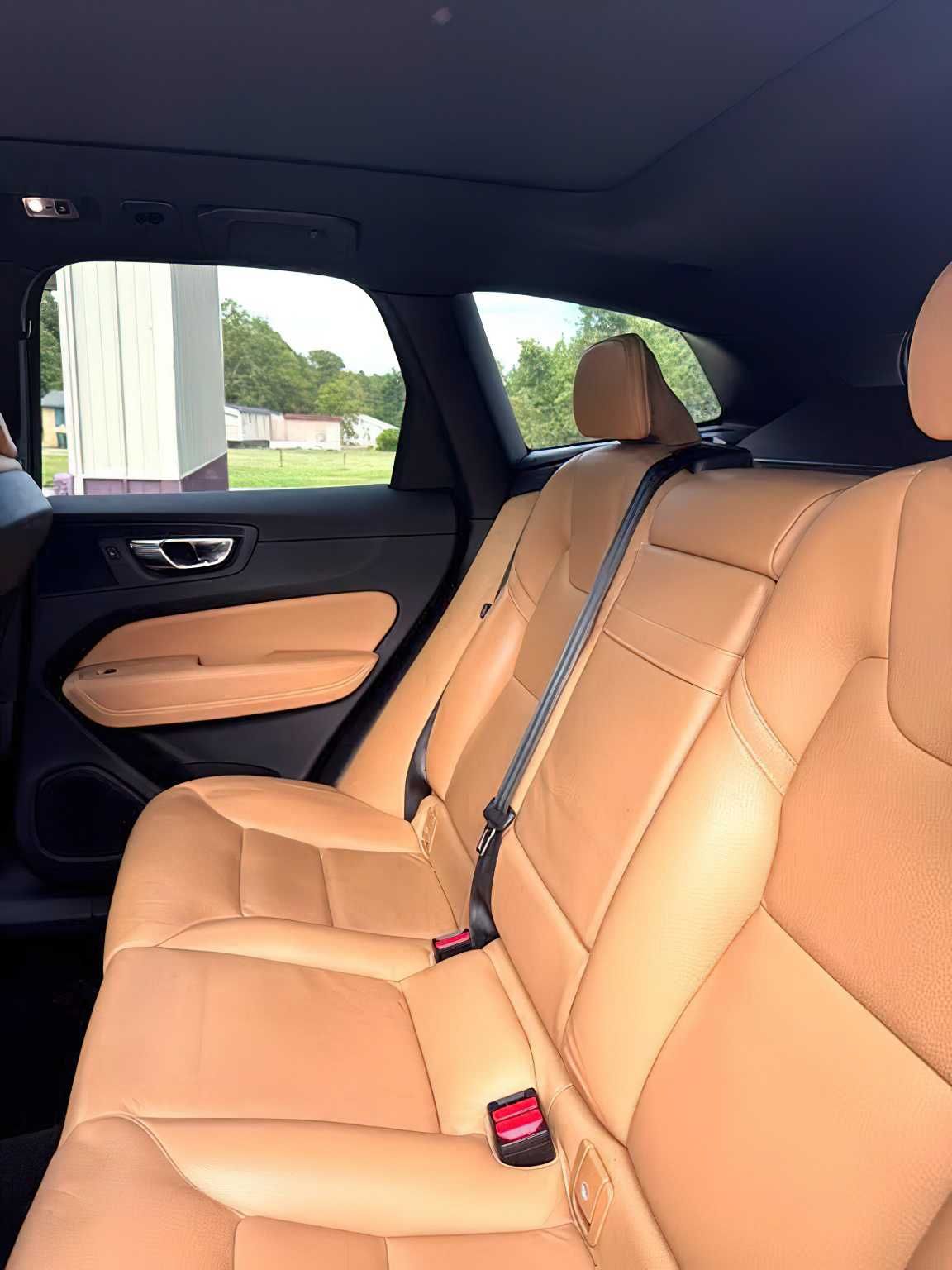 Volvo XC60 T5 AWD Momentum 2020