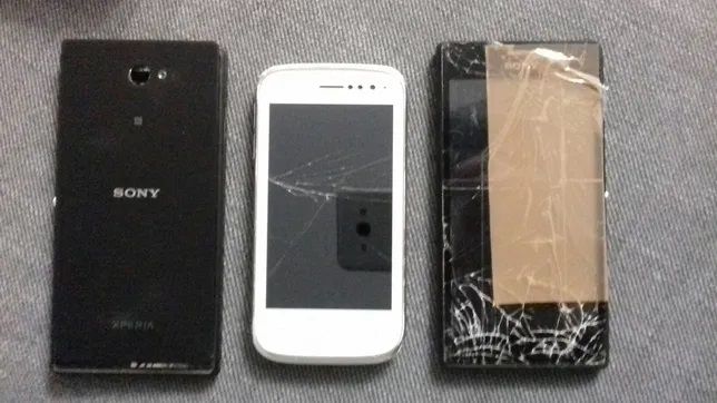 Pack Smartphones 2 x Sony M2 & Wiko + Ofertas