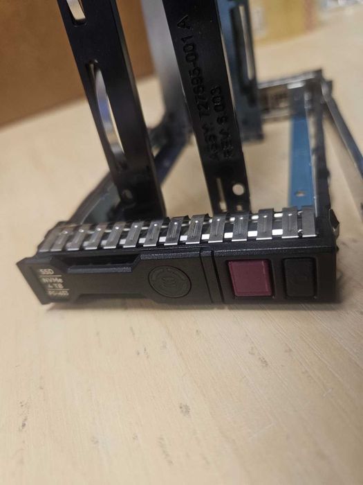 hp dl380 dl360 g10 NVME 2.5" кишені PN 651699-00З 727695-001