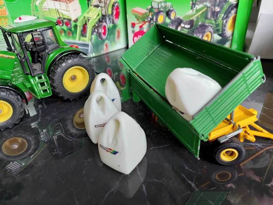 Siku 3252 Ciągnik Traktor John Deere 6920s z przyczepą 2 osiową  1:32