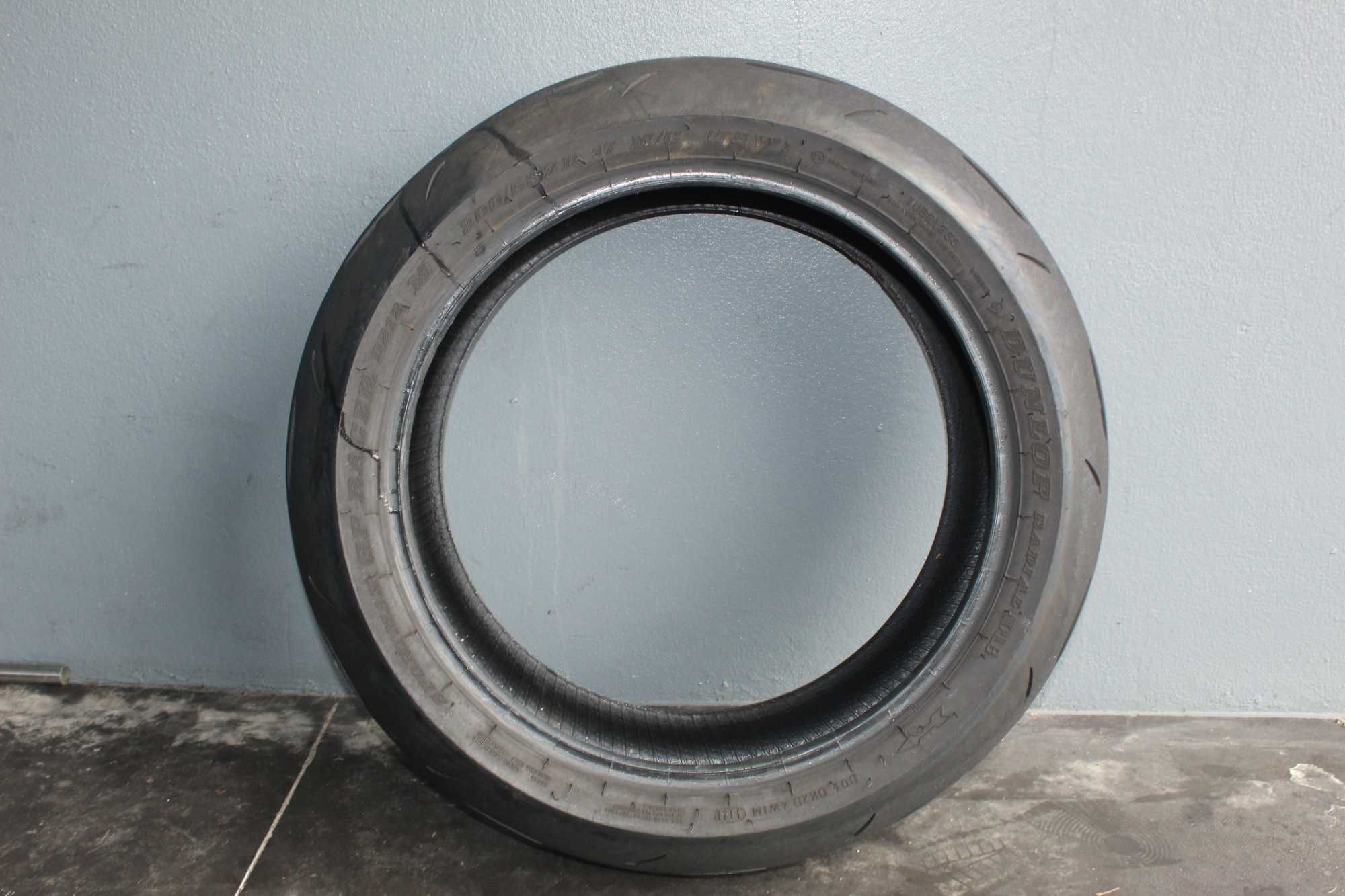 Pneu Usado Dunlop D212 200/55R17