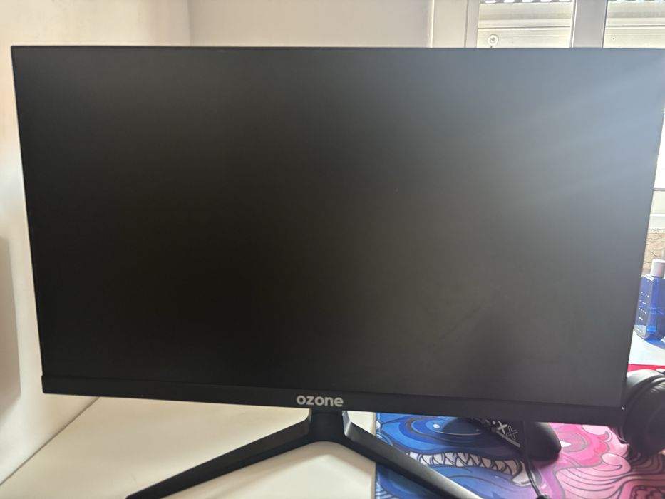 Monitor Gaming Ozone 24” 240Hz (Partido – para peças ou reparação)
