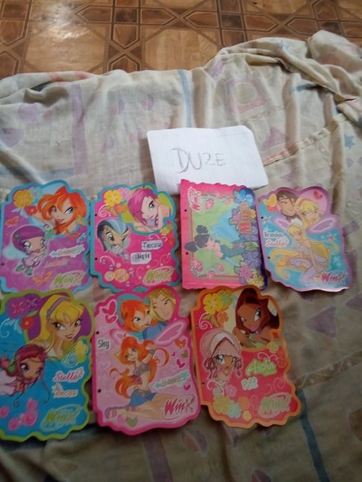 Kartki do segregatora winx