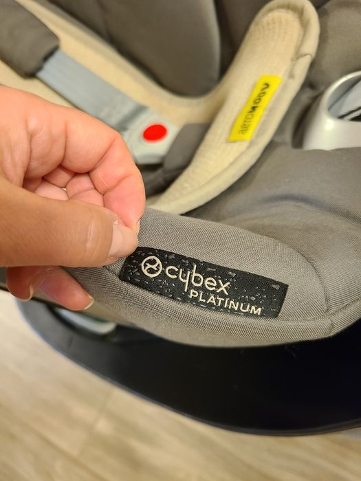 Nosidełko Cybex Cloud Z z bazą obrotową i folią przeciwdeszczową