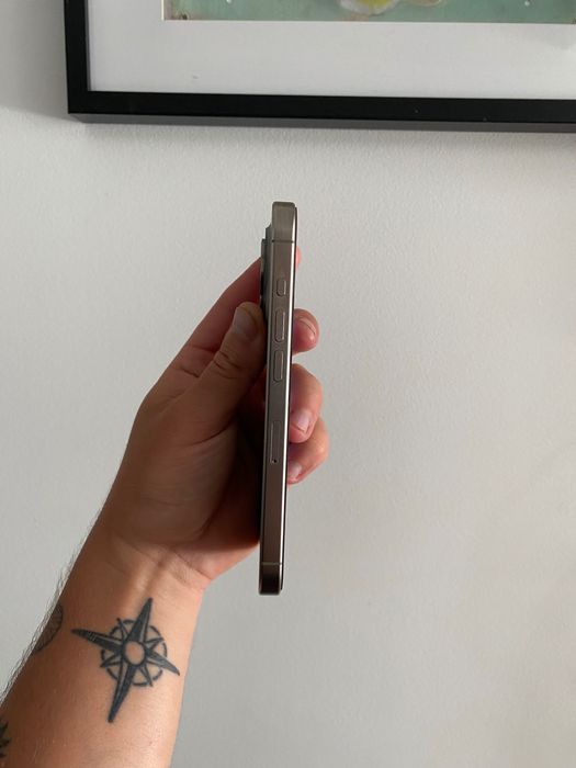 iPhone 15 Pro 128Gb C/Garantia