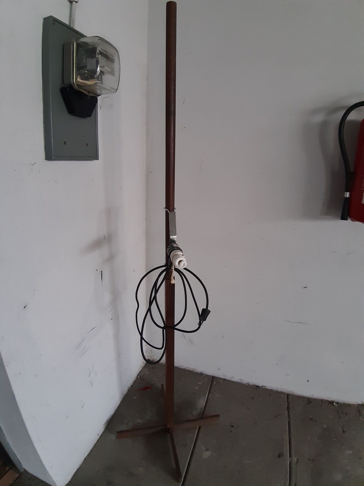 Vendo iluminador de pé