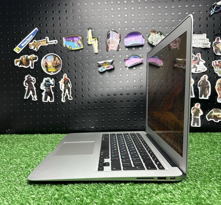 Apple MacBook Air 2011 (A1369) 13.3’’ Core i5 4GB ОЗУ/ 128GB SSD r2139