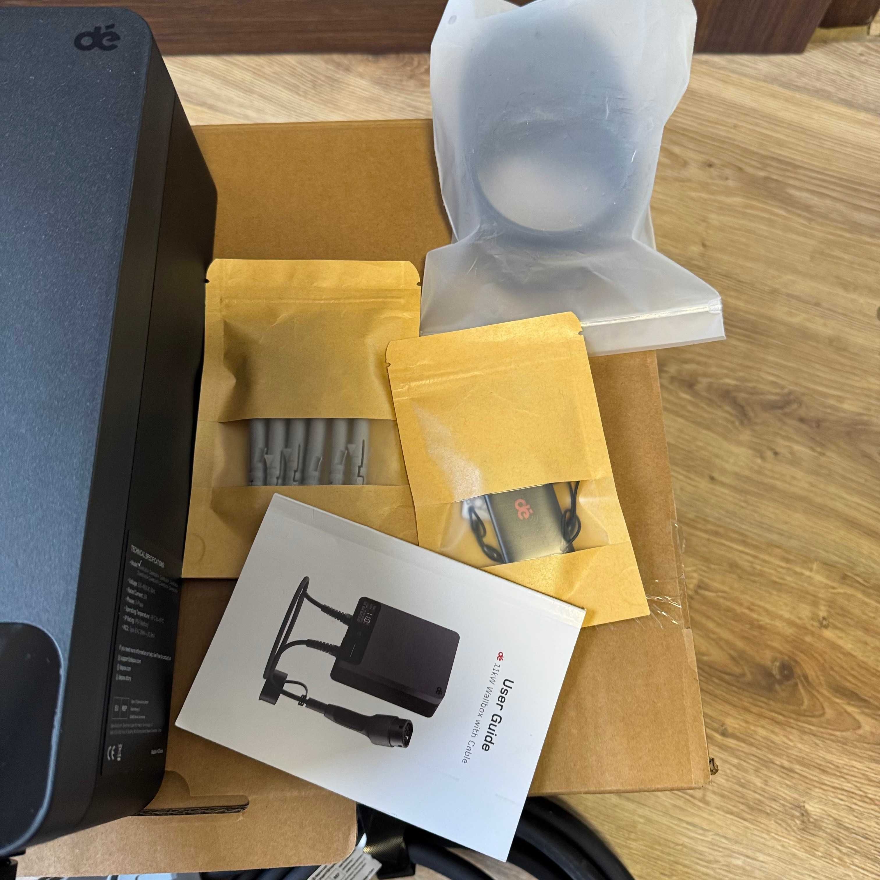 dé Wallbox typ 2 11 kW z aplikacją i RFID, 6-16 A, 3-fazowa EV 400V 5m
