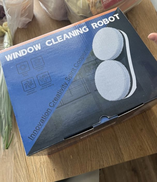 Robot do mycia okien automatyczny