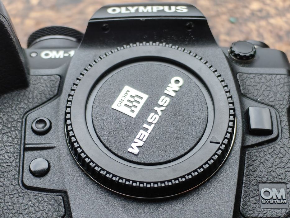 Olympus OM-1 korpus