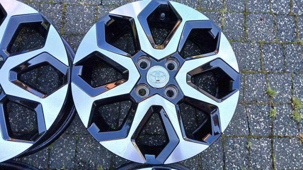 15" Toyota Yaris Aygo  4x100  4,5j et35  Super Stan W oryginale