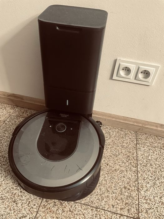 Roomba i7 uszkodzona
