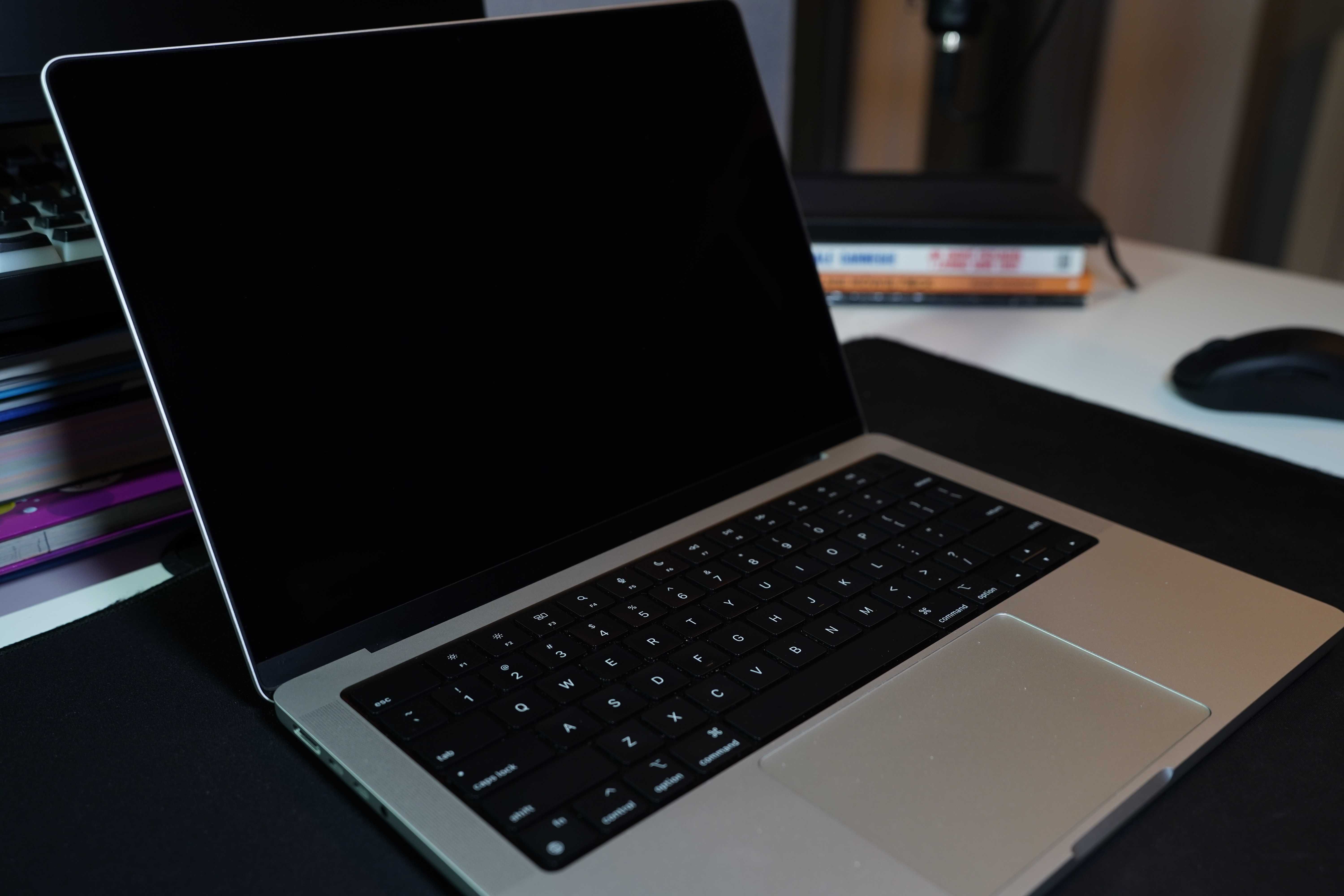 MacBook Pro 14" M1 Pro | 16 GB RAM | 1 TB SSD | 10-core CPU 16 GPU