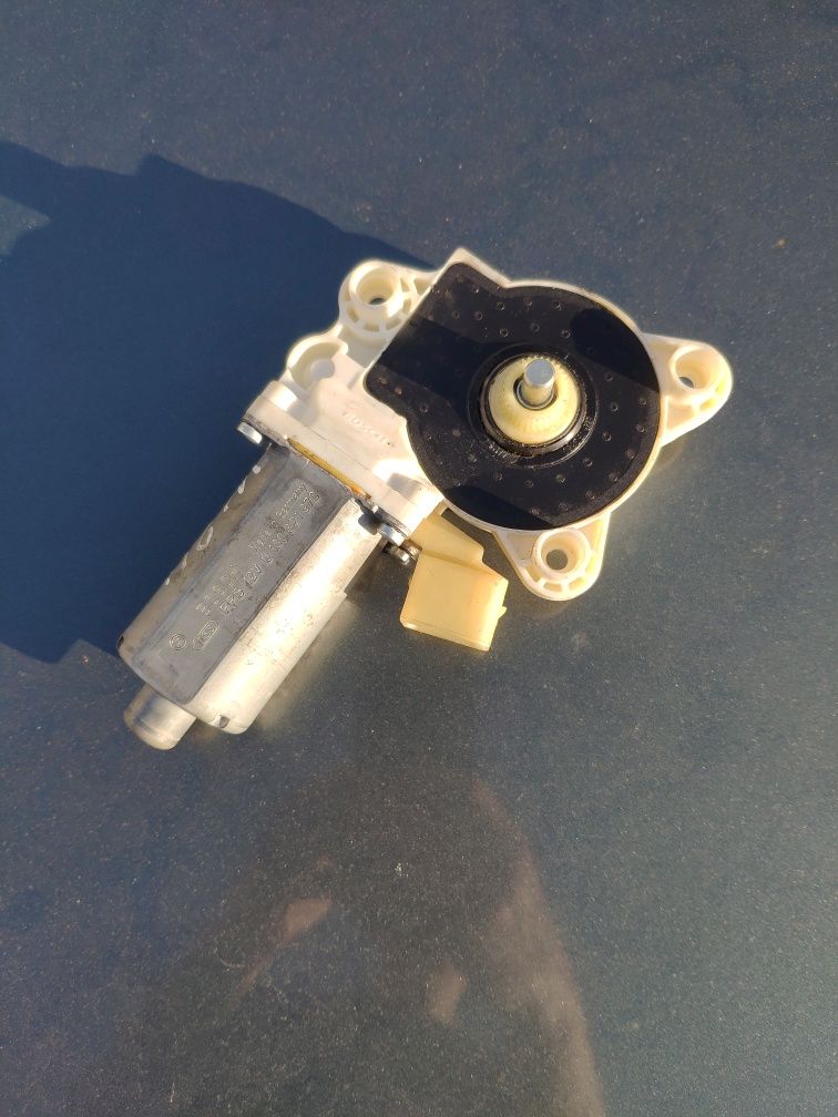 Motor de Elevador Fr Esq Mercedes-Benz E-Class (w211)