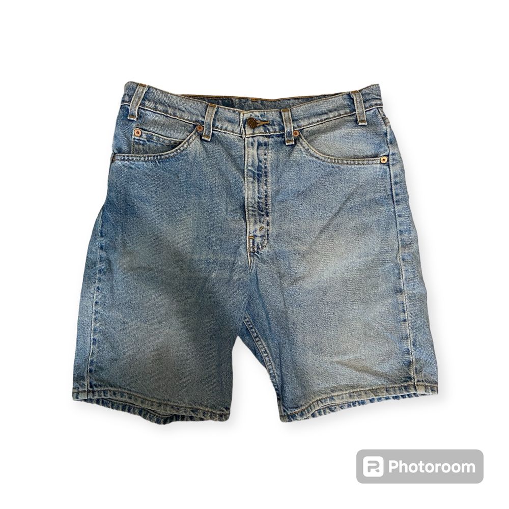 Krótkie spodenki szorty jeansowe jeansy Levis 550 vintage retro