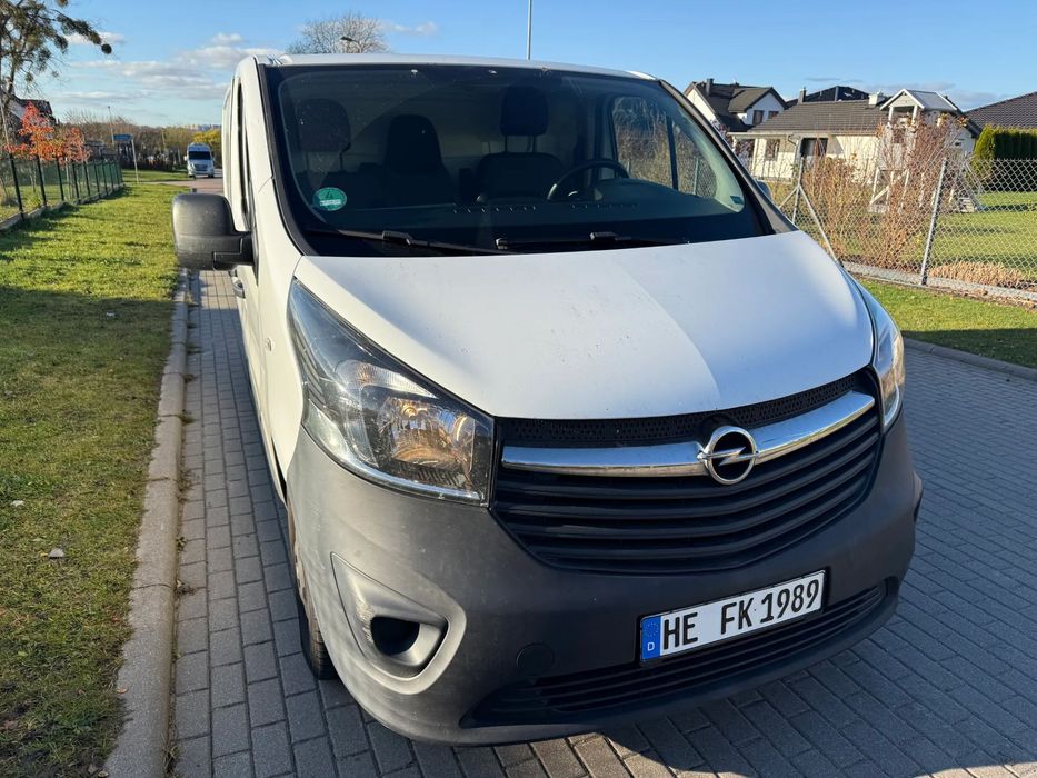 Opel vivaro  2014 / niski przebieg / pewny stan / oryginał z Niemiec / OPŁACONY