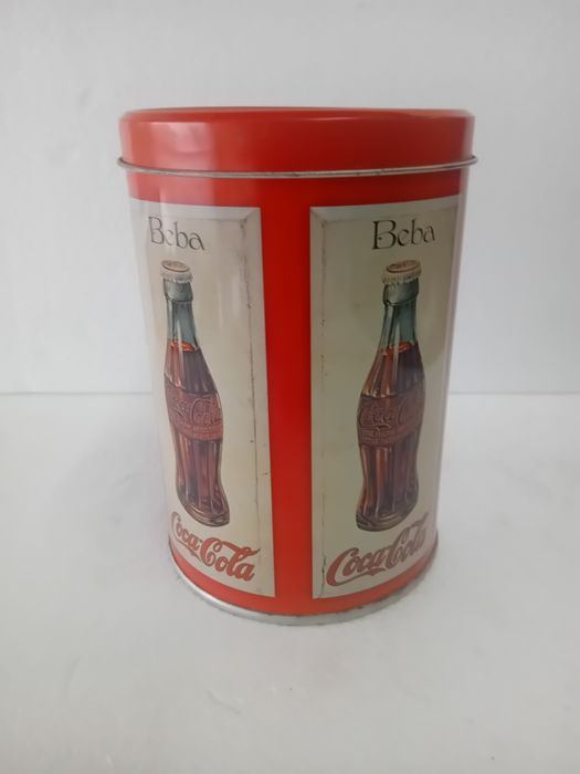 Lata da coca cola angiga