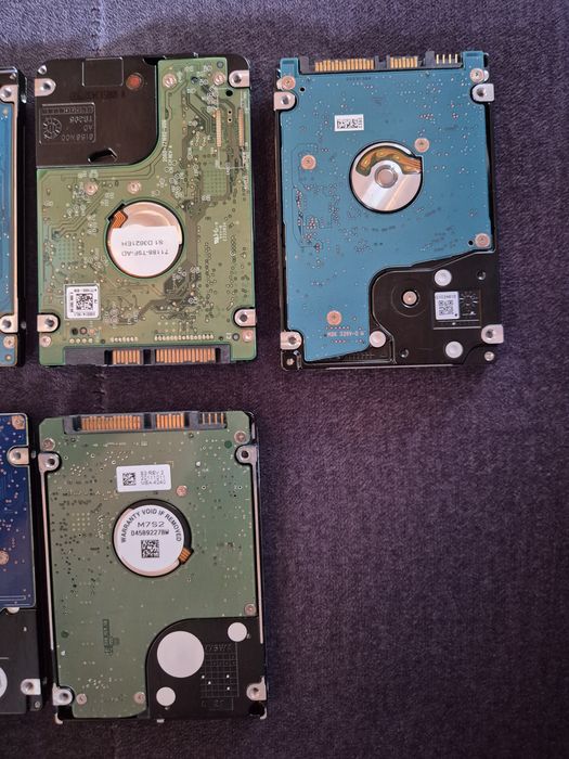 9 x dysk twardy 2.5 cala 320 GB do laptopa ps3 ps4