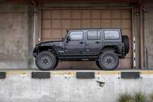 Material Jeep Wrangler JK - Jantes, Pneus, Abas e para-choques