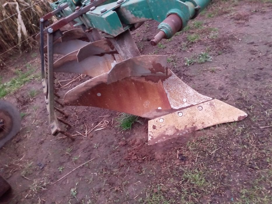 Pług 4- skibowy (3+1)