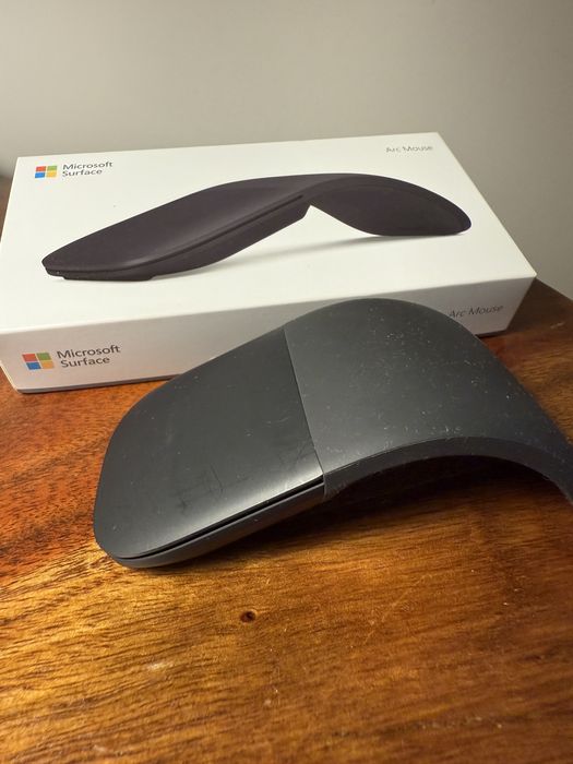 Rato Bluetooth Microsoft Surface Arc Mouse - Preto