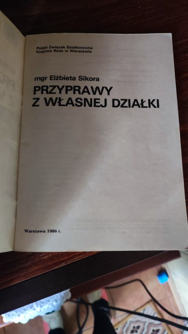 Książka Przyprawy z własnej działki