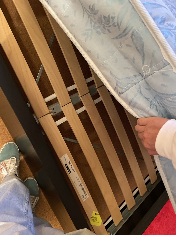 Cama Malm Ikea 140x200 + colchao