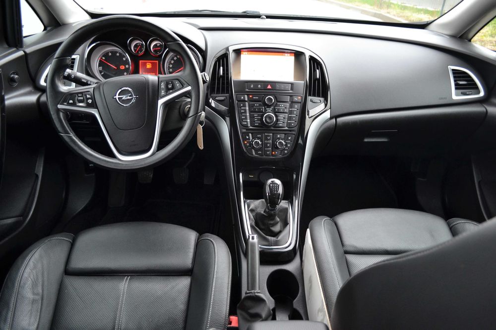 Opel Astra J 1.6CDTi 110KM**Lift**Skóra**Xenon**Navi**LED**