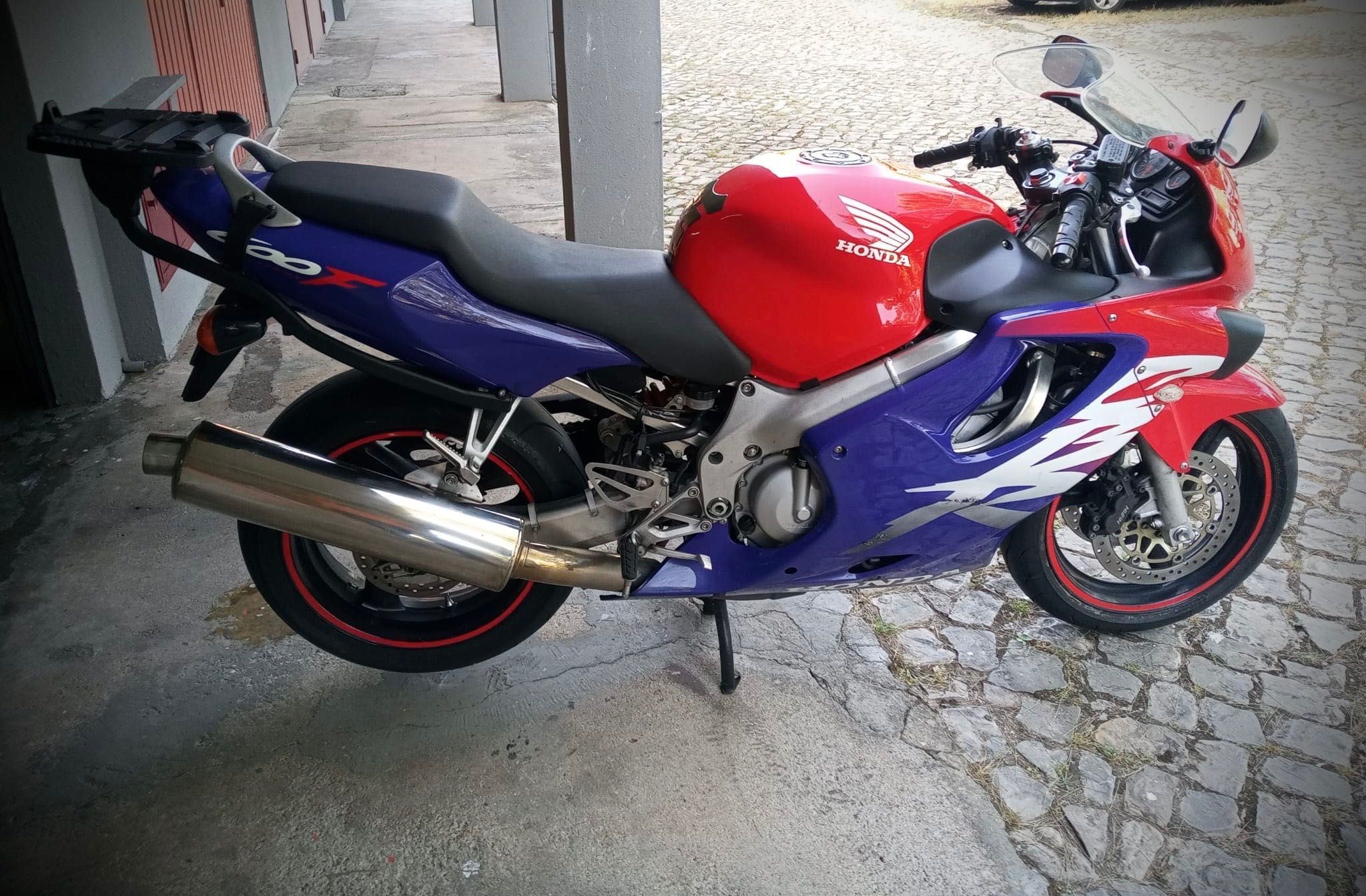 Mota Honda CBR 600 F
