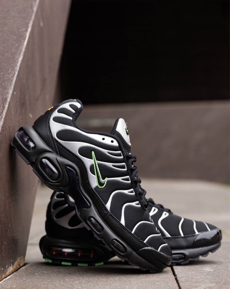 Nike Air Max Plus Tn Black Silver Green