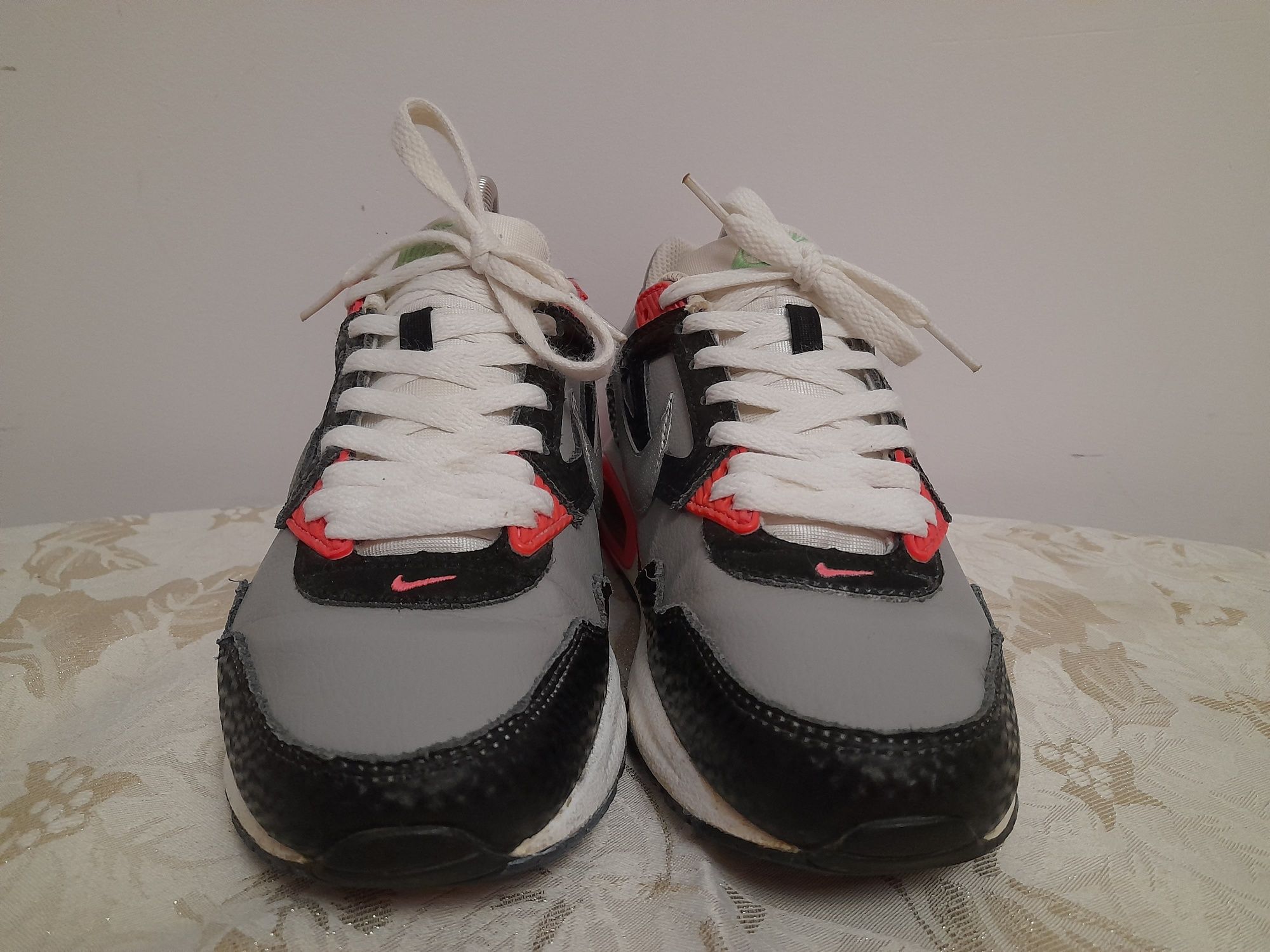 Оригинал Nike Air Max Skyline кроссовки 38,5( 24 см )