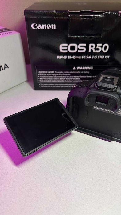 Canon EOS R50 Black(20500) + Sigma 18-50mm f/2.8(19к)