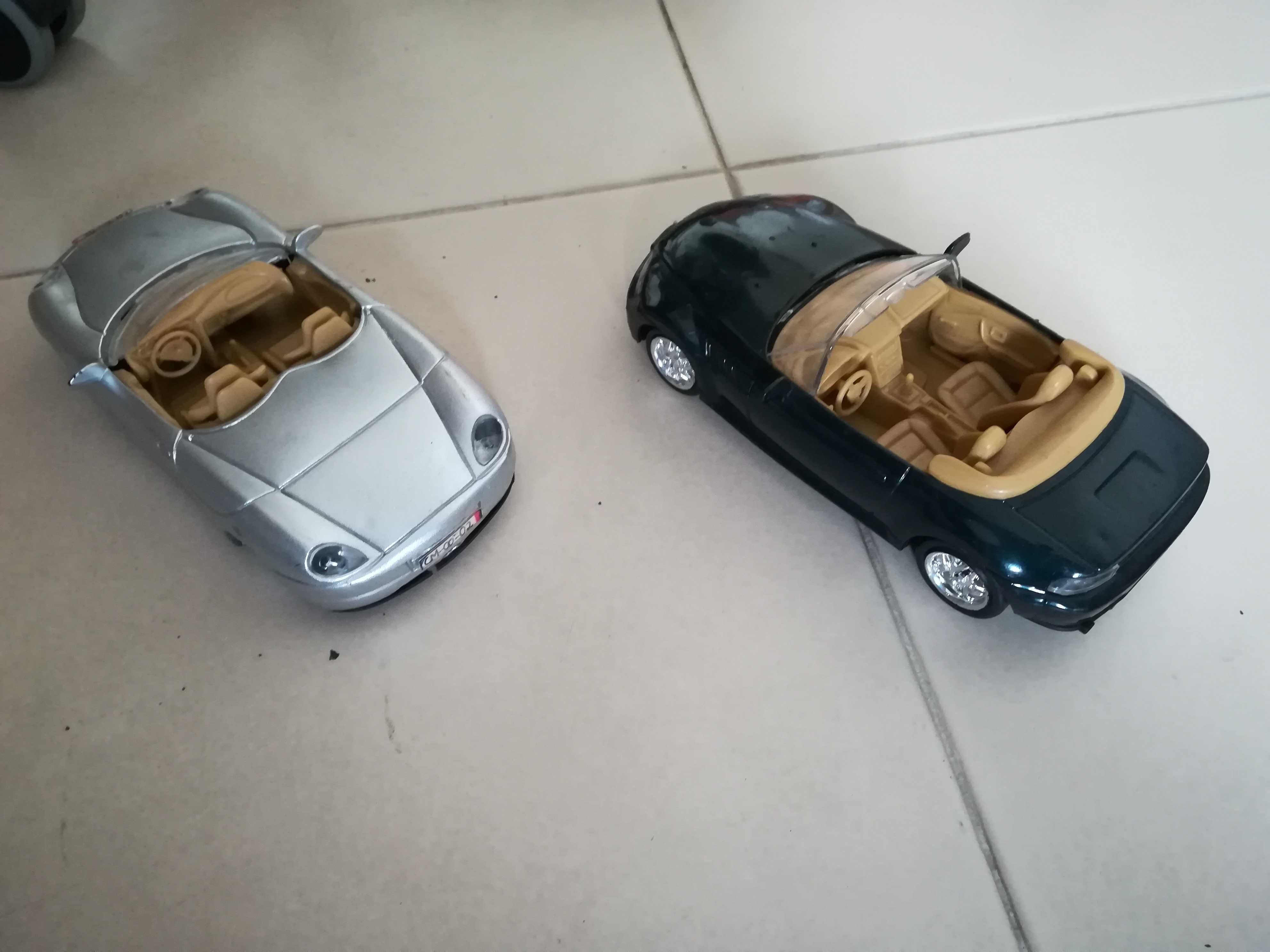 Miniaturas Porsche e BMW usadas
