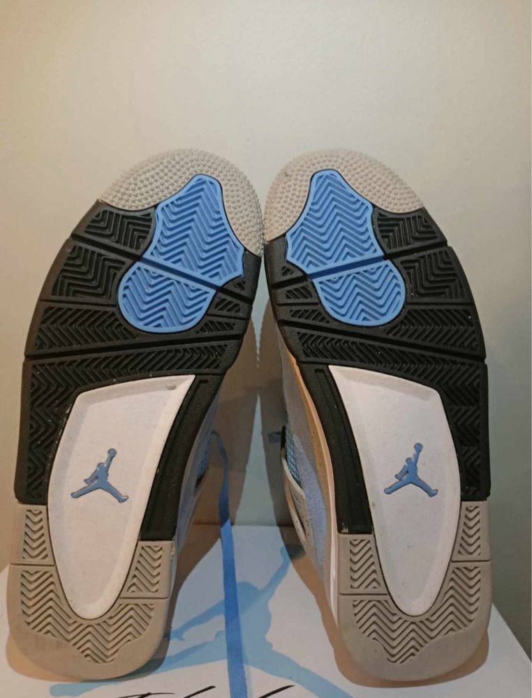 Air Jordan 4 University Blue 44