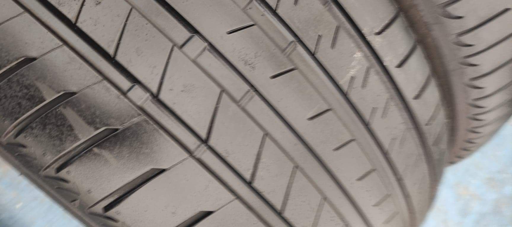 275/35/21 Bridgestone 2szt 5,5mm rok2018 lato