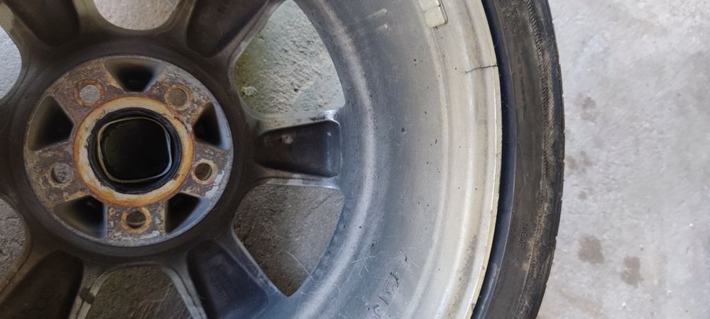 Jantes 17 , 5x108 Ford, mas estavam numa Laguna 2