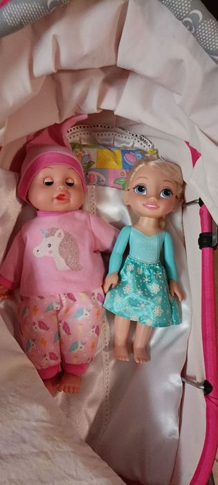 Sprzedam wózek dziecięcy dwie lalki akcesoria butelki